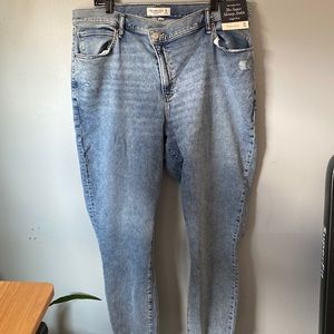 Abercrombie & Fitch The Super Skinny Ankle High Rise Jean